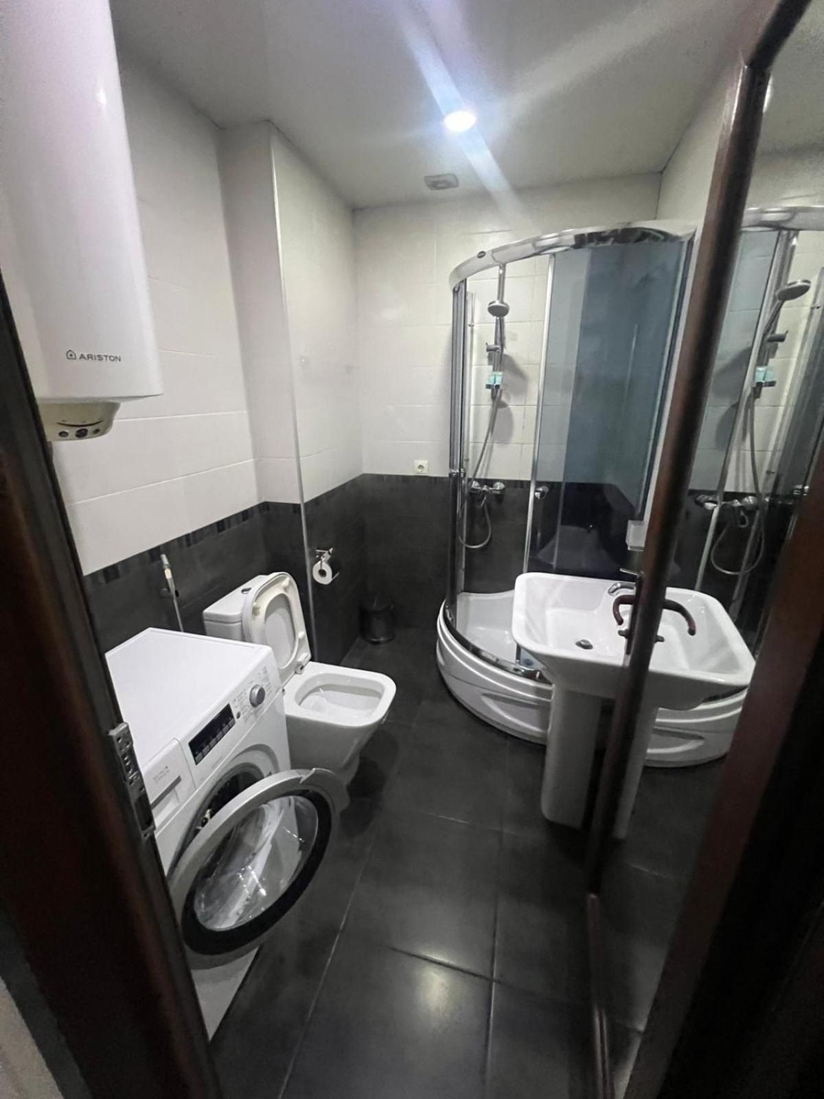 Seaview Panoramic Apartments Orbi Sea Towers Batumi Exterior photo